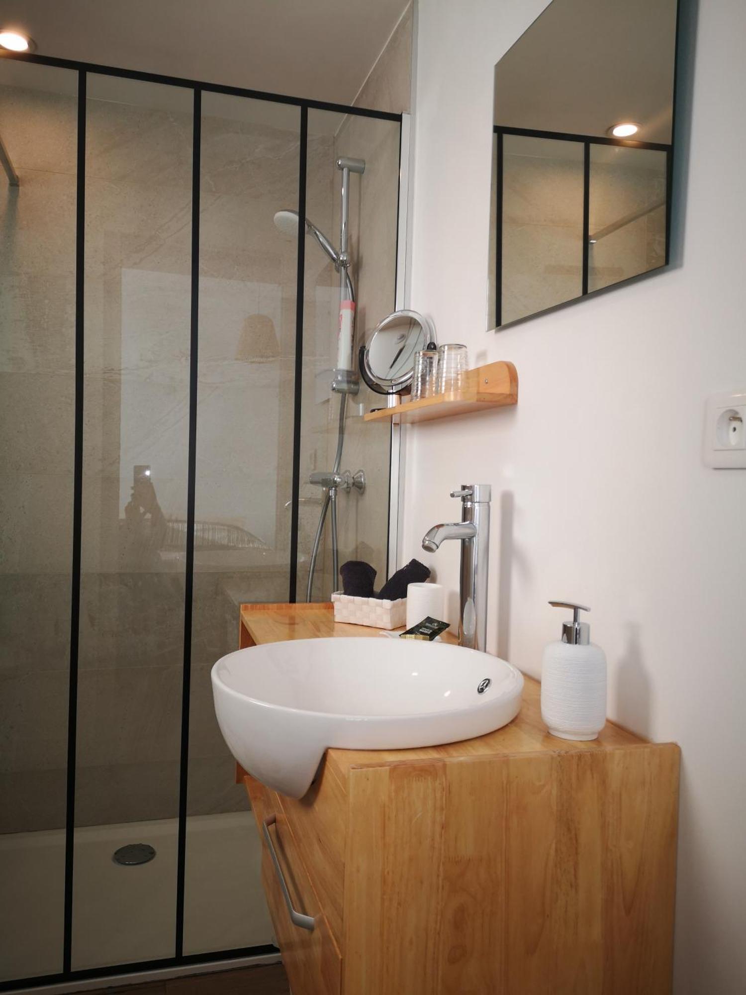 La Maison D'Ayona Herrlisheim-près-Colmar Kamer foto